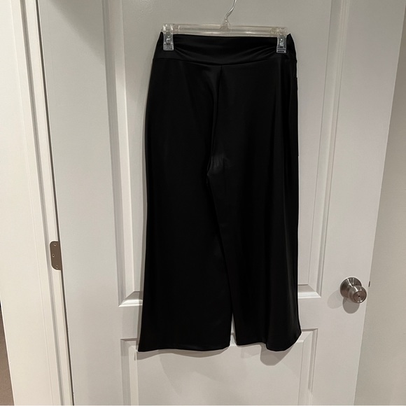NWT Clara Sunwoo Liquid Leather™ - Front Pocket Gaucho Pant - Black - Picture 2 of 4
